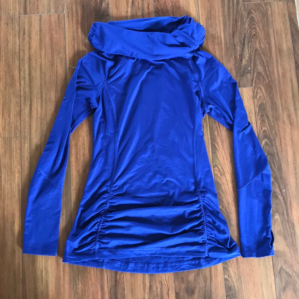 Zella turtleneck long sleeve shirt